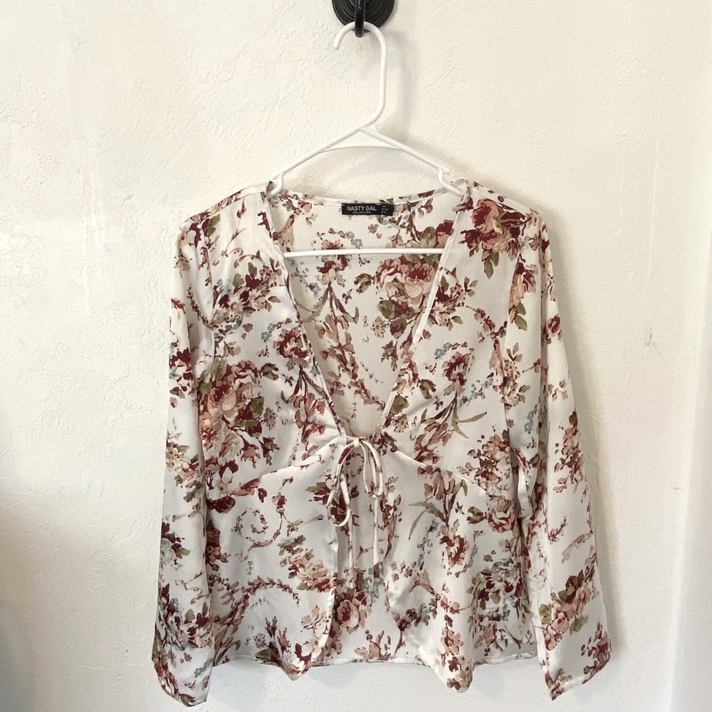 Floral Nasty Gal Blouse